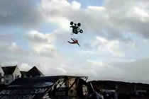 Back Flip mit einem Quad